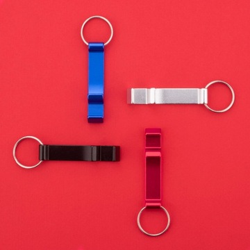 Подарочный брелок-открывалка с гравировкой ко Дню отца