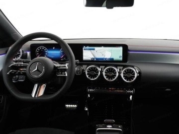 Mercedes CLA C118/X118 Shooting Brake Facelifting 1.3 200 163KM 2024 CLA 200 AMG Line Shooting Brake 1.3 (163KM) 2024, zdjęcie 7