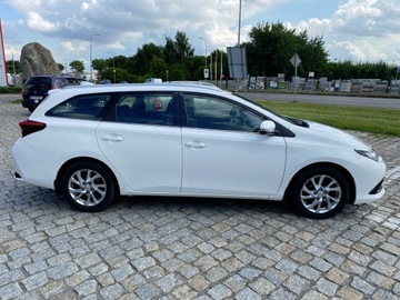 Toyota Auris II Touring Sports Facelifting 1.6 Valvematic 132KM 2015 Toyota Auris 1.6 Premium Comfort II (2012-), zdjęcie 3