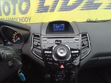 Ford Fiesta VII Hatchback 3d Facelifting 1.0 EcoBoost 100KM 2015 Ford Fiesta ST Line, 2016/15, zdjęcie 11