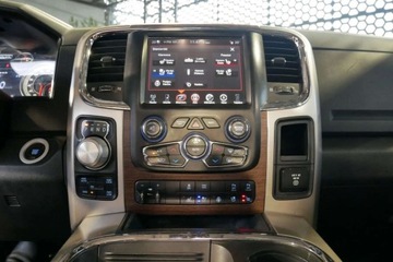 Dodge Ram IV 5.7 V8 390KM 2017 Dodge RAM Laramie1500V8HEMI5.7 Hak 390KM 4x4 Szyberdach Wentyl Alpine Navi, zdjęcie 26