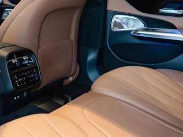 Mercedes Klasa E W214 Sedan 2.0 220d 197KM 2025 E Klasa 220 d 4-Matic AMG 2.0 (197KM) 2025, zdjęcie 13