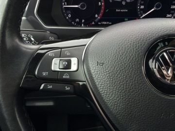 Volkswagen Tiguan II SUV 2.0 TDI 190KM 2016 Volkswagen Tiguan Highline Pakiet R-line Kamery 360 Pamiec foteli LED TOP, zdjęcie 16