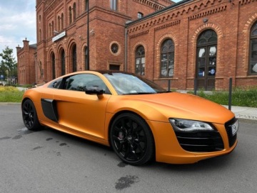 Audi R8 I Coupe 5.2 V10 FSI 525KM 2009 Audi R8 Coupe Audi R8 Coupe 5,2 TFSI LAMBO 525KM Quattro-Akrapovi 5.2, zdjęcie 4