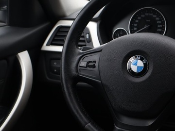 BMW Seria 3 F30-F31-F34 Touring Facelifting 1.5 318i 136KM 2017 BMW 3 318 i, Salon Polska, Automat, Navi, Klima, zdjęcie 19