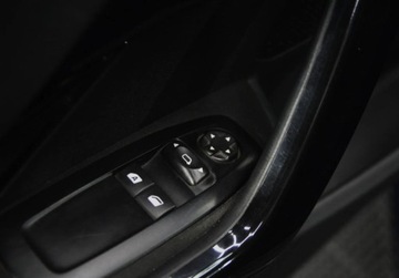 Peugeot 208 I Hatchback 5d 1.4 HDI 68KM 2014 Peugeot 208 1.4 Diesel _ 68 KM - Zarejestrowany _ Serwisowany 1.4 Diesel, zdjęcie 7
