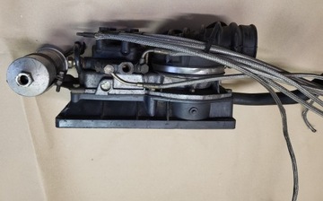 ТОПЛИВОРАСПРЕДЕЛИТЕЛЬ ДРОССЕЛЬНАЯ ИНЖЕКЦИЯ ВОЗДУХОЗАБОРНИК AUDI 049133353N OE