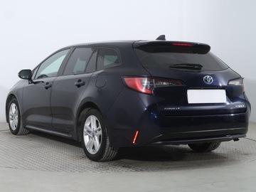 Toyota Corolla XII TS Kombi 1.8 Hybrid 122KM 2021 Toyota Corolla 1.8 Hybrid, Salon Polska, zdjęcie 3
