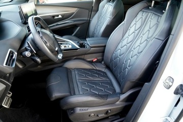 Peugeot 5008 II Crossover Facelifting 1.6 PureTech 180KM 2023 Peugeot 5008 GT kamera Skora adc NawI, zdjęcie 15