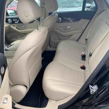 Mercedes GLC C253 2019 Mercedes-Benz GLC 300 4Matic 2019 2.0l 2.0 Benzyna 241KM, zdjęcie 17