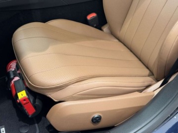 Mercedes Klasa E W214 Sedan 2.0 220d 197KM 2025 Mercedes-Benz Klasa E AMG Line 4 Matic Pakiet Night Pakiet oswietlenia, zdjęcie 9