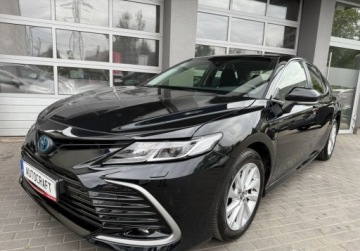 Toyota Camry IX Sedan 2.5 Hybrid Dynamic Force 218KM 2021 Toyota Camry salon Polska, FV-VAT 23, Gwarancja, 1 rej. 2022r. 2.5 Hybryda, zdjęcie 16