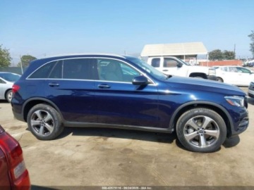 Mercedes GLC C253 2018 Mercedes-Benz GLC 300 4Matic 2018 2.0l 2.0 Benzyna 241KM, zdjęcie 6