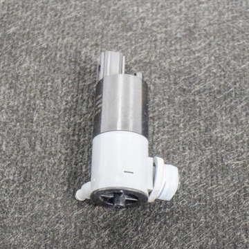 JAGUAR F-TYPE 2013 ČERPADLO OSTŘIKOVAČE OKNO PŘEDNÍ / ČELNÍ