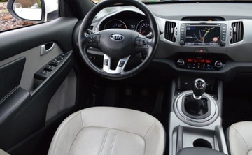Kia Sportage III SUV Facelifting 1.7 CRDi 115KM 2015 Kia Sportage 1,7 CRDI 115 KM Bussines line Nawigacja Kamera 1.7 Diesel, zdjęcie 18