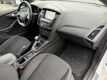 Ford Focus III Kombi Facelifting 1.0 EcoBoost 140KM 2018 Ford Focus ST-Line*Navi* Tylko 85000km!, zdjęcie 10