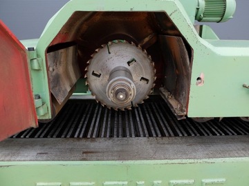 Гусеничная многопильная машина Cosmec 400 6/23