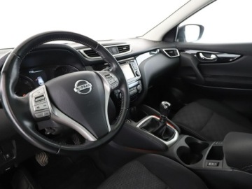 Nissan Qashqai II Crossover 1.6 DIG-T 163KM 2016 Nissan Qashqai navi pdc panorama auto klima manual, zdjęcie 13