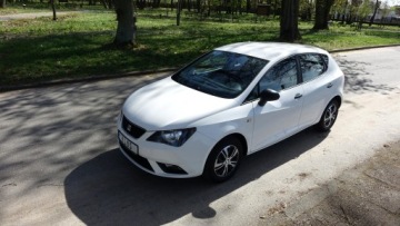 Seat Ibiza IV Hatchback 5d Facelifting 1.2 70KM 2013 .. Klimatyzacja .. Stan BDB .. Doświetlanie zakrętów .. Kontrola trakcji, zdjęcie 22