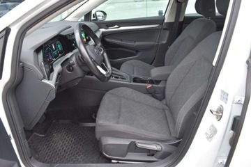 Volkswagen Golf VIII Variant 2.0 TDI 150KM 2022 Volkswagen Golf SalonPL TDI 150KM DSG Pakiety SideAssist Czujniki ACC ALU, zdjęcie 26