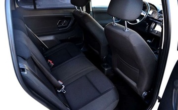 Skoda Fabia II Hatchback Facelifting 1.2 TSI 105KM 2010 Skoda Fabia Automat, Klimatyzacja, Nawigacja, Grzane Fotele 1.2 Benzyna, zdjęcie 19