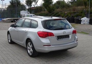 Opel Astra J Sports Tourer Facelifting 1.6 CDTI ecoFLEX 110KM 2015 Opel Astra 1.6 CDTI 110KM Okazja Sprowadzony Oplacony 1.6 Diesel 110KM, zdjęcie 9