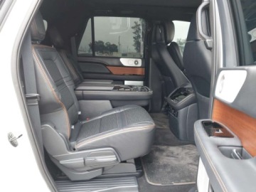Lincoln Navigator III 2024 Lincoln Navigator 2024 LINCOLN NAVIGATOR BLACK LABEL L 3.5 Benzyna 440KM, zdjęcie 11