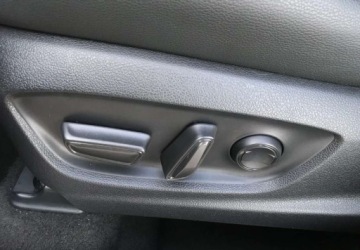 Toyota C-HR II SUV 1.8 Hybrid 140KM 2025 Toyota C-HR Toyota C-HR 1.8 Hybrid Executive 1.8 Hybryda 140KM, zdjęcie 22