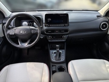 Hyundai Kona I Crossover Facelifting 1.6 T-GDI 198KM 2021 Hyundai Kona PREMIUM 4WD Kamery 360 Wentylacja Tempomat ACC Led Head, zdjęcie 8