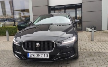 Jaguar XE Sedan Facelifting 2.0 i4P 300KM 2021 Jaguar XE XE MY22 2.0 I4 300 PS AWD Auto S 2.0 Benzyna 300KM, zdjęcie 3