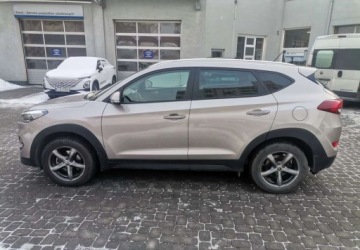Hyundai Tucson III SUV 1.6 GDI 132KM 2016 Hyundai Tucson Hyundai Tucson 1.6 GDI BlueDrive Comfort 2WD 1.6 Benzyna, zdjęcie 6
