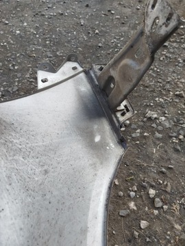 BLATNÍK LEVÝ PŘEDNÍ VW PASSAT B6 STŘÍBRNY
