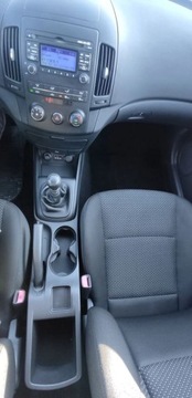 Hyundai i30 I Hatchback 1.4 109KM 2010 Hyundai i30 1.4 benz ,bezwypadek ,klimatyzacja,zadbany 1.4 Benzyna 109KM, zdjęcie 17