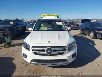 Mercedes GLB 2023 Mercedes-Benz GLB 250 2023 2.0 Benzyna 221KM, zdjęcie 7