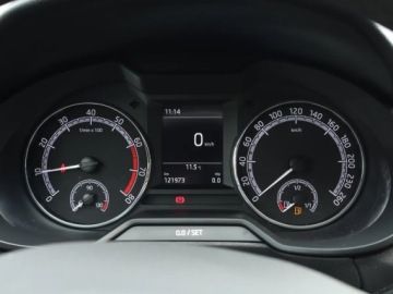 Skoda Octavia III Liftback Facelifting 1.5 TSI ACT 150KM 2019 Skoda Octavia 1.5 TSI, Salon Polska, Klima, zdjęcie 10