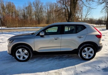 Volvo XC40 Crossover Facelifting 2.0 B3 163KM 2023 Volvo XC 40 Skora 1-WL 2,0 B3 Benz SALON PL Bezwypadkowy 2.0 Benzyna, zdjęcie 3