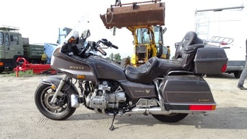 Honda Gold Wing GL 1200 Подлокотник, вещевой ящик для пассажира, кожа