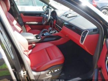 Porsche Cayenne III 2021 Porsche Cayenne Coupe 2021 3.0 Benzyna 335KM, zdjęcie 9