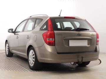 Kia Ceed I SW 1.6 CRDi 115KM 2009 Kia Ceed 1.6 CRDi, HAK, Klima, El. szyby, zdjęcie 3