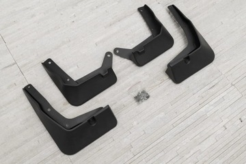 HYUNDAI KONA 2017+ КОМПЛЕКТ ЗАСЛОНОК