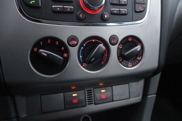 Ford Focus II Hatchback 5d 1.6 Duratec 100KM 2011 Ford Focus 1.6 16V, Salon Polska, Klima, zdjęcie 14