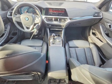 BMW Seria 3 G20-G21 Limuzyna 2.0 330i 258KM 2022 BMW Seria 3 2022 BMW 330XI 2.0 Benzyna 258KM, zdjęcie 8