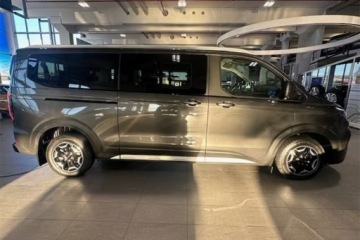 Ford Tourneo Custom II  L1 2.0 EcoBlue 170 KM 170KM 2025 Tourneo Custom 320 L2H1 Active A8 AWD 2.0 170KM, zdjęcie 8