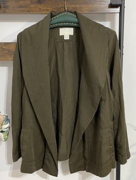 30 Zielona khaki urocza H&M XS zwiewna wiosenna narzutka wiosenna