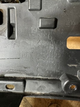 LEXUS IS 3 III FACELIFT 16R-> NÁRAZNÍK PŘEDNÍ