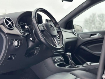 Mercedes Klasa B W246 Sports Tourer 180 BlueEFFICIENCY 122KM 2011 Mercedes-Benz Klasa B 180 (BlueEFFICIENCY) 122KM 2011r, zdjęcie 21