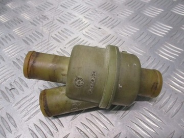 OBUDOWA TERMOSTATU LAND ROVER FREELANDER 1.8