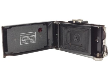 Kodak Folding 'Brownie' Six-20 (1937-1940) -Outsia
