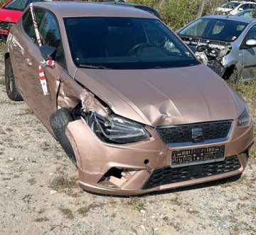 Seat Ibiza V Hatchback 5d 1.0 TSI 95KM 2018 Seat Ibiza 1.0 benzyna, uszkodzony, zdjęcie 1
