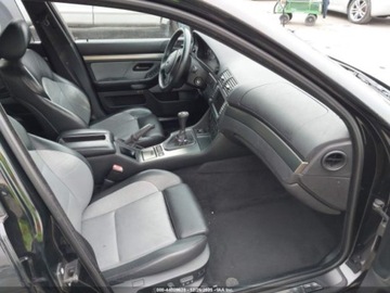BMW Seria 5 E60 2003 BMW M5 2003 5.0 Benzyna 394KM, zdjęcie 9